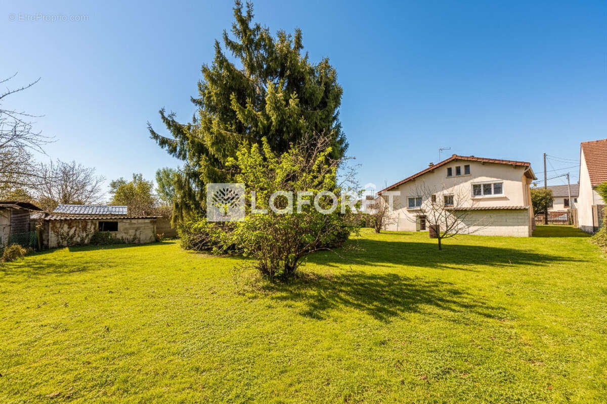 Maison à PONTAULT-COMBAULT