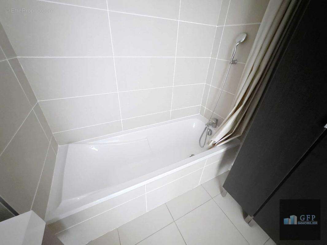 Appartement à BORMES-LES-MIMOSAS