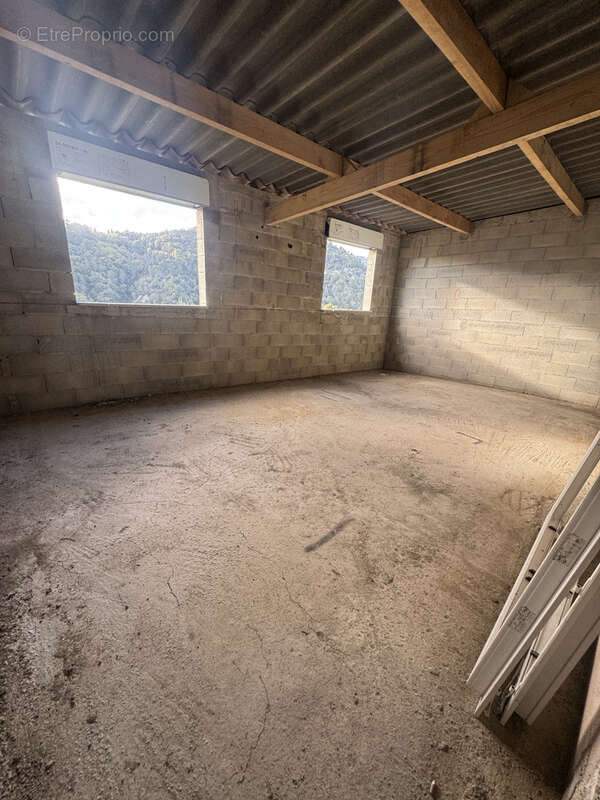 Appartement à L&#039;ESCARENE