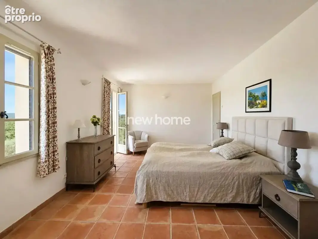 Lorgues – Propriété de charme avec vue panoramique, piscine et jardin d’exception - photo 22
