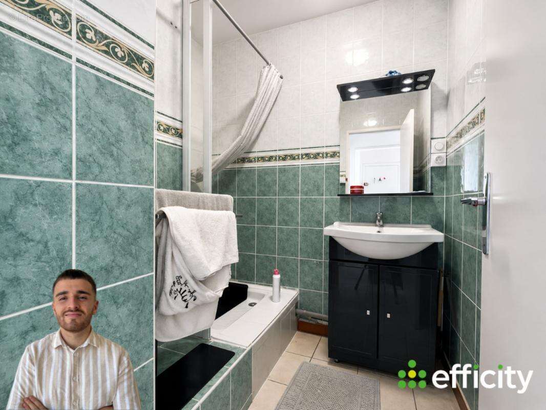 Appartement à LE CHAMBON-FEUGEROLLES
