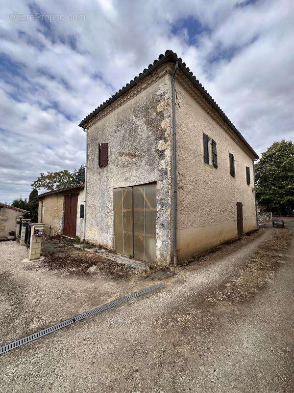Maison de village a renover - photo 3