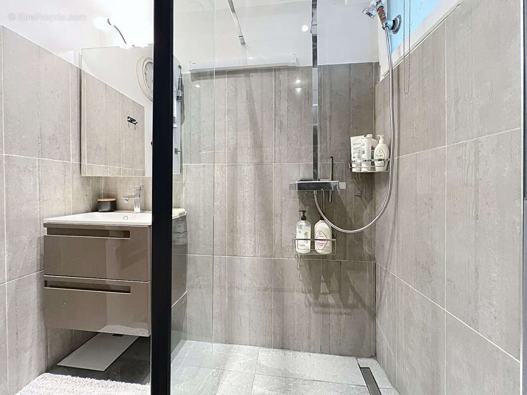 Appartement à PARIS-2E