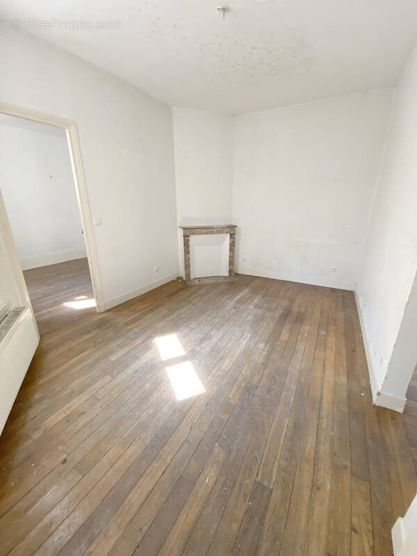 Appartement à SAINT-MAUR-DES-FOSSES