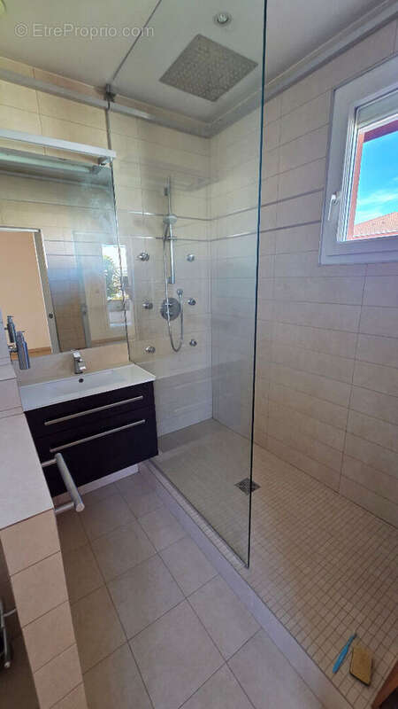 Appartement à AMBILLY