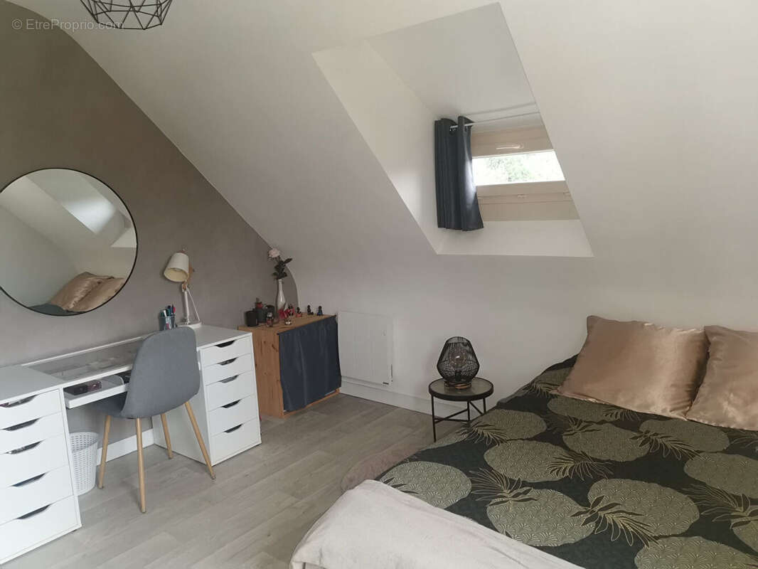 Maison à LA GUIERCHE