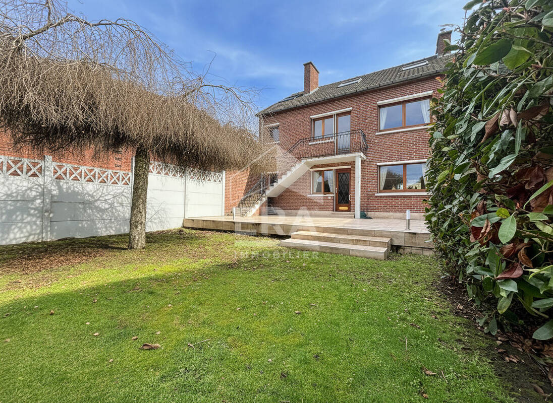 Maison à COURRIERES