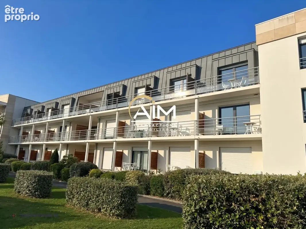 Appartement à LA VILLE-AUX-DAMES
