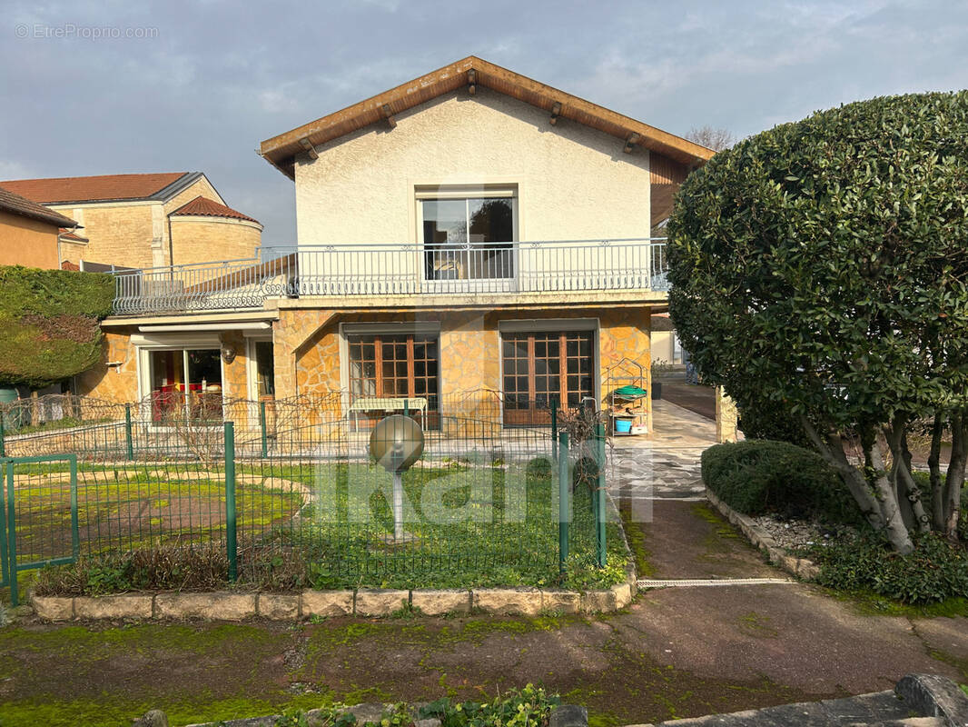 Maison à MIONS