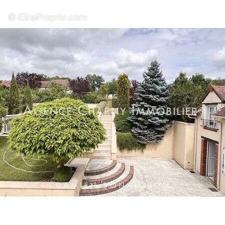 Maison 232 m² à Chambeugle  - photo 9