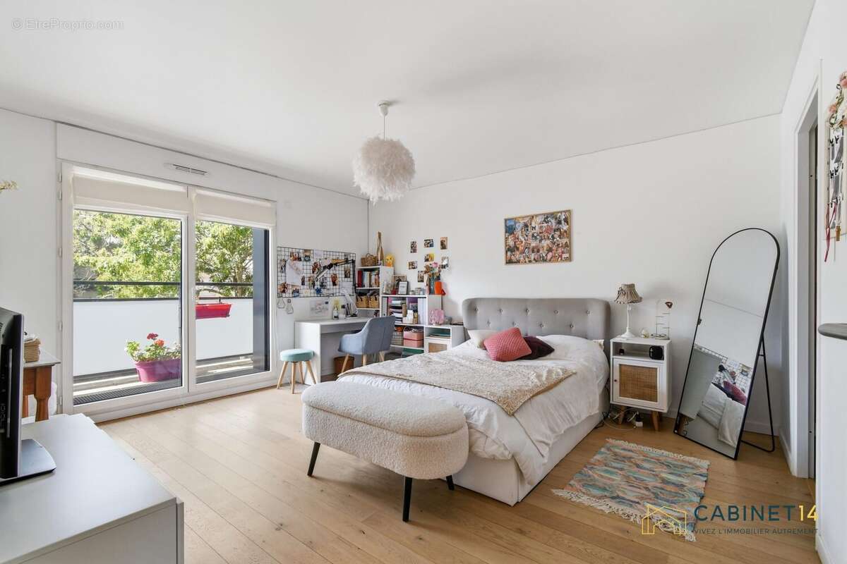 Maison à SURESNES