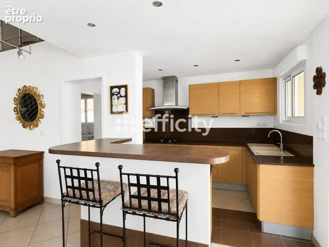 Maison 204 m² à Bruguieres  - photo 5