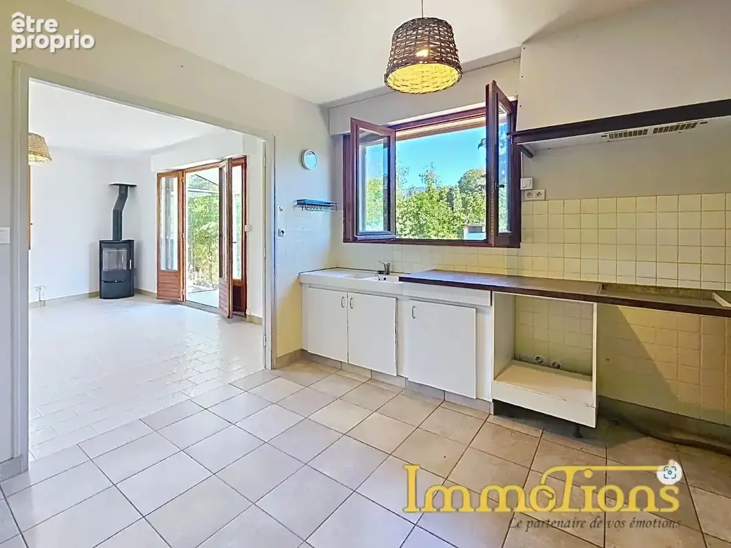 Maison familiale 128,74 m² – 4 chambres – Jardin plat – Notre-Dame-de-l’Osier - photo 4