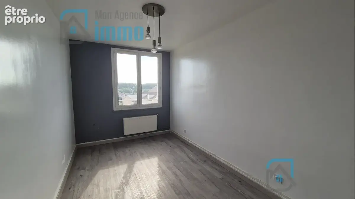 Bourges, quartier Mazières / Aéroport - Appartement type 3 + garage + cave - photo 6