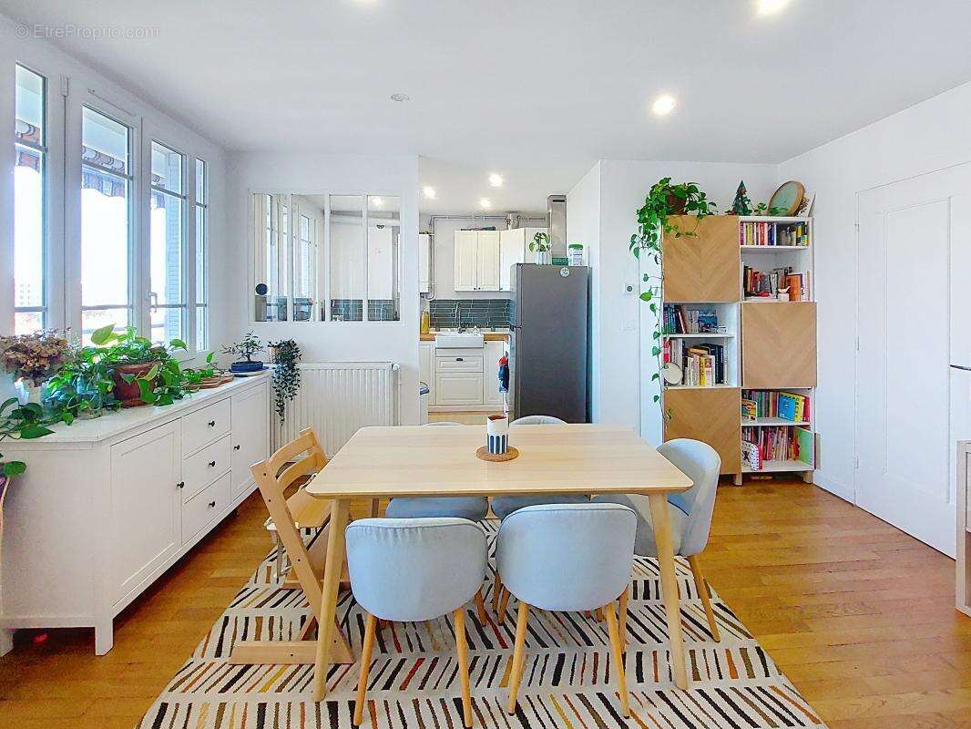 Appartement à LYON-8E