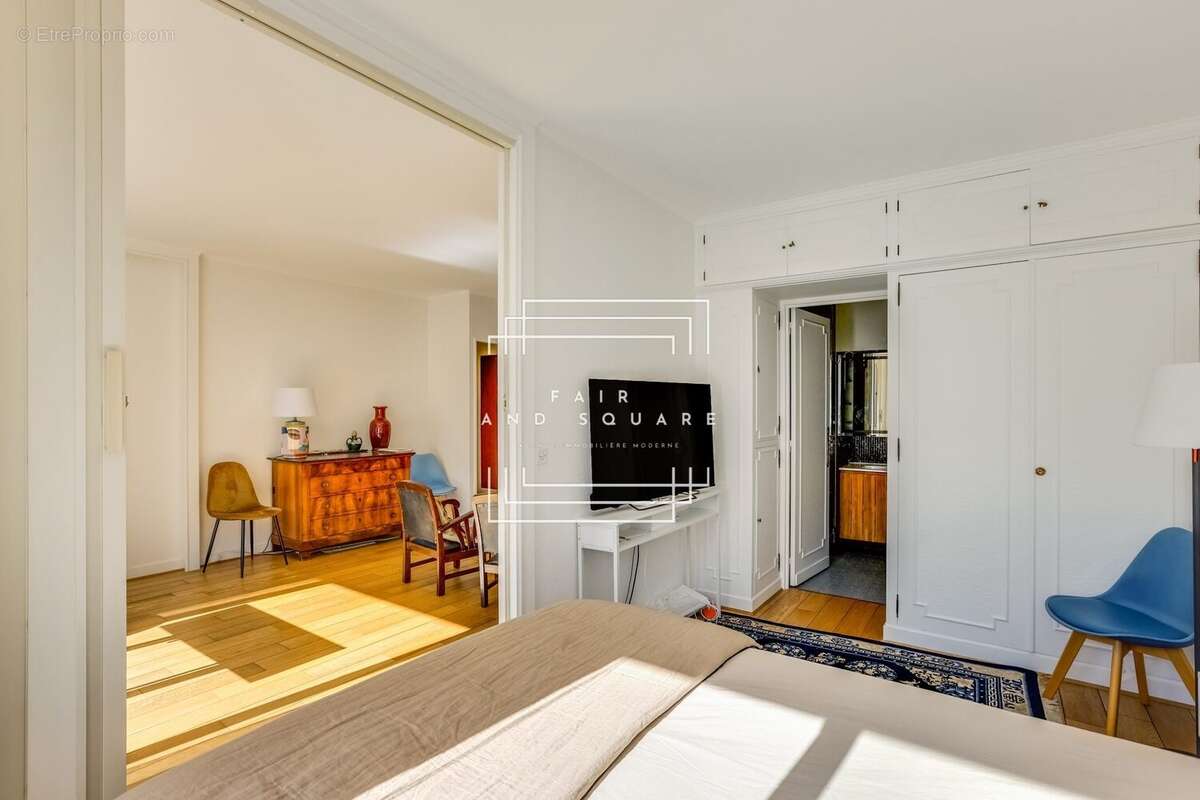 Appartement à NEUILLY-SUR-SEINE