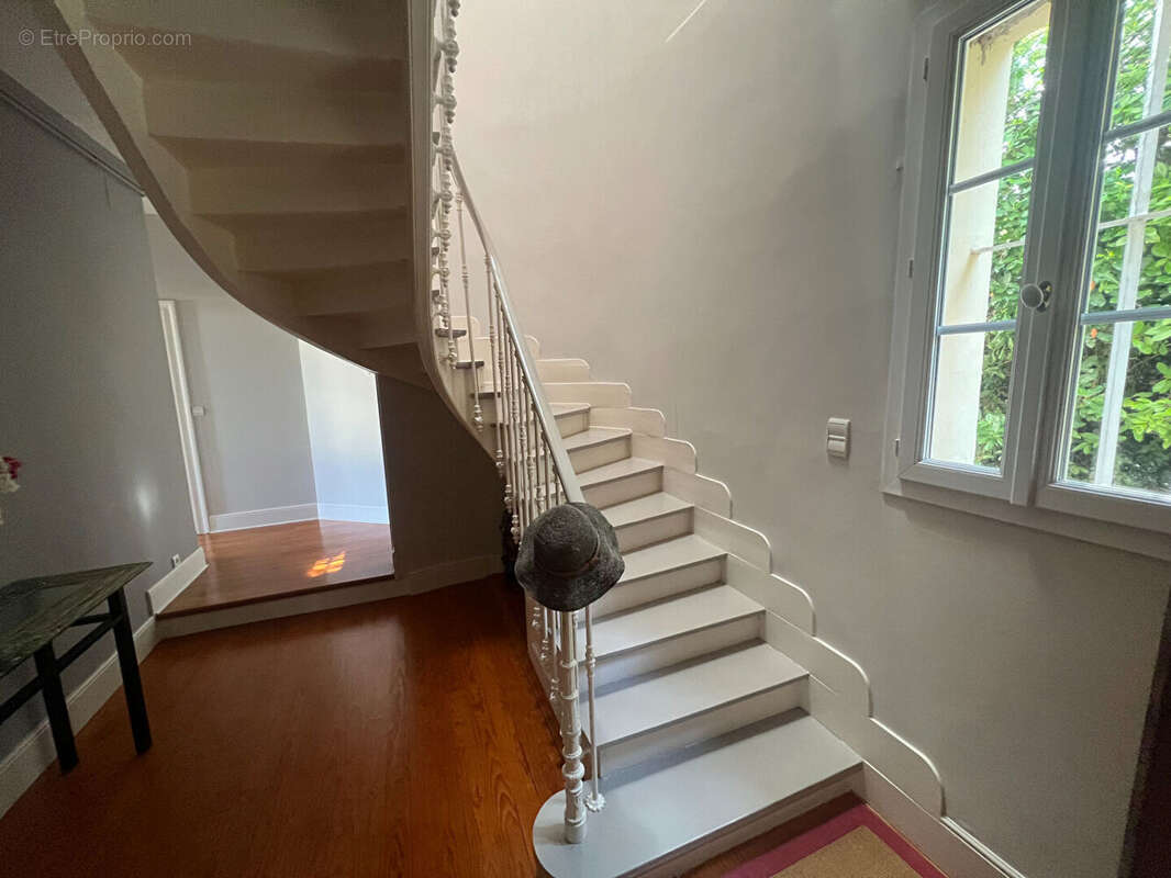 Maison à GRATENTOUR