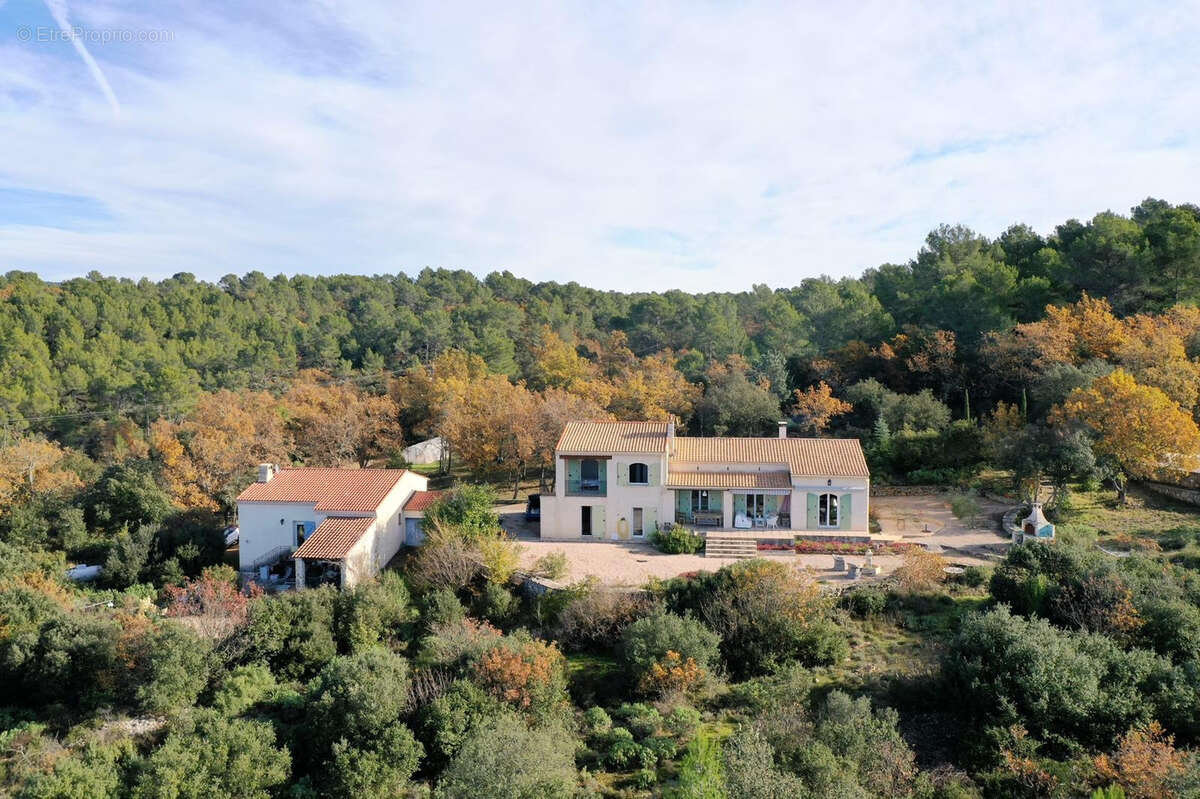 Maison à TAVERNES