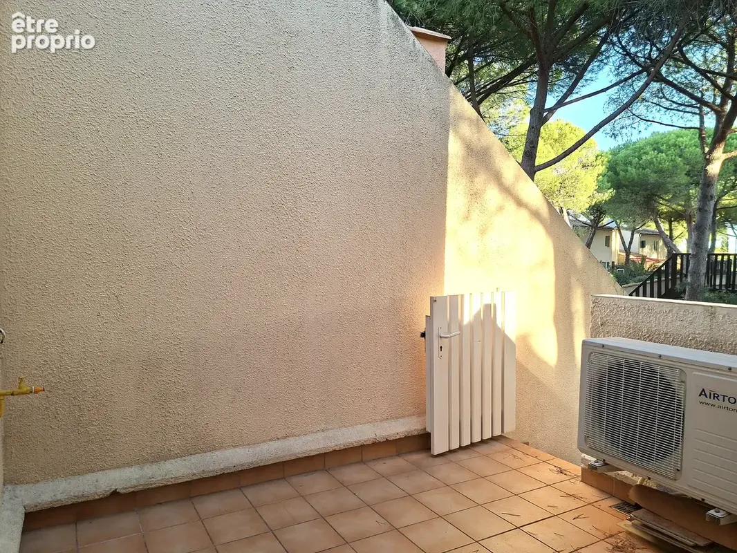Studio mezzanine avec emplacement de parking - photo 10