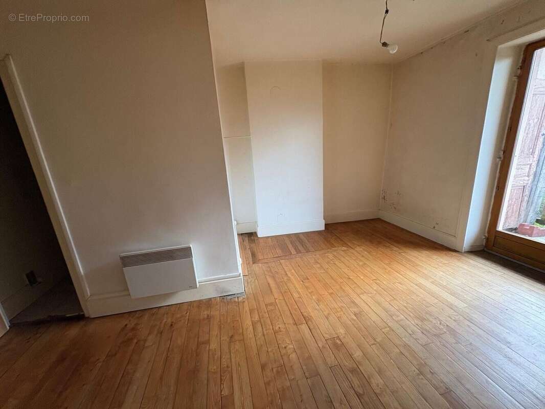 Photo 2 - Appartement à PONT-D'AIN