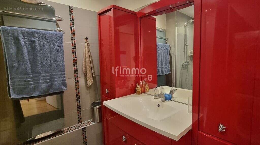 Appartement à PARIS-8E