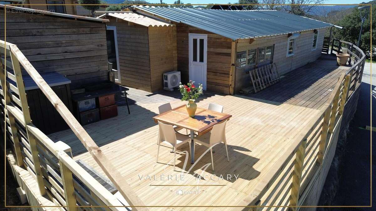 Terrain 293 m² à Rocbaron  - photo 2