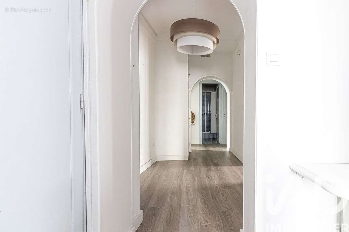 Photo 5 - Appartement à LYON-8E