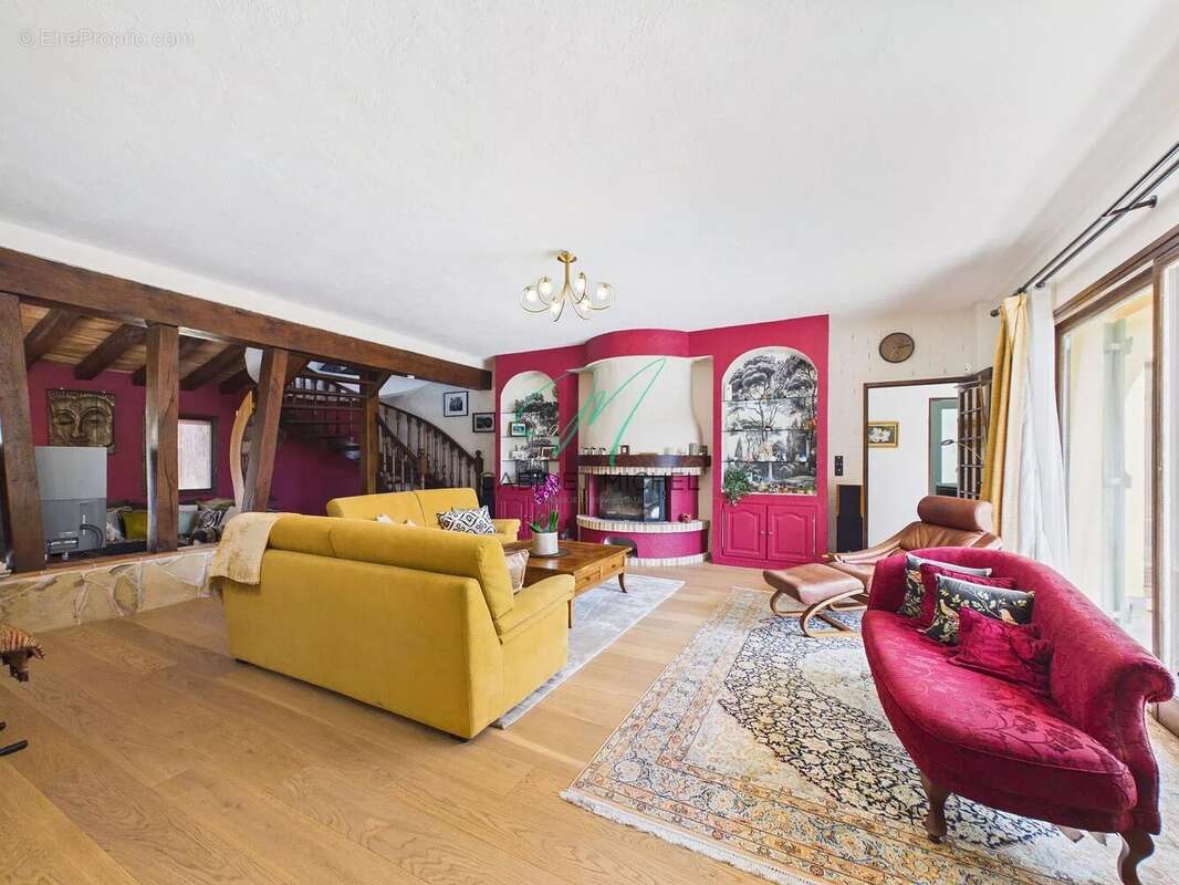Maison à LE ROURET