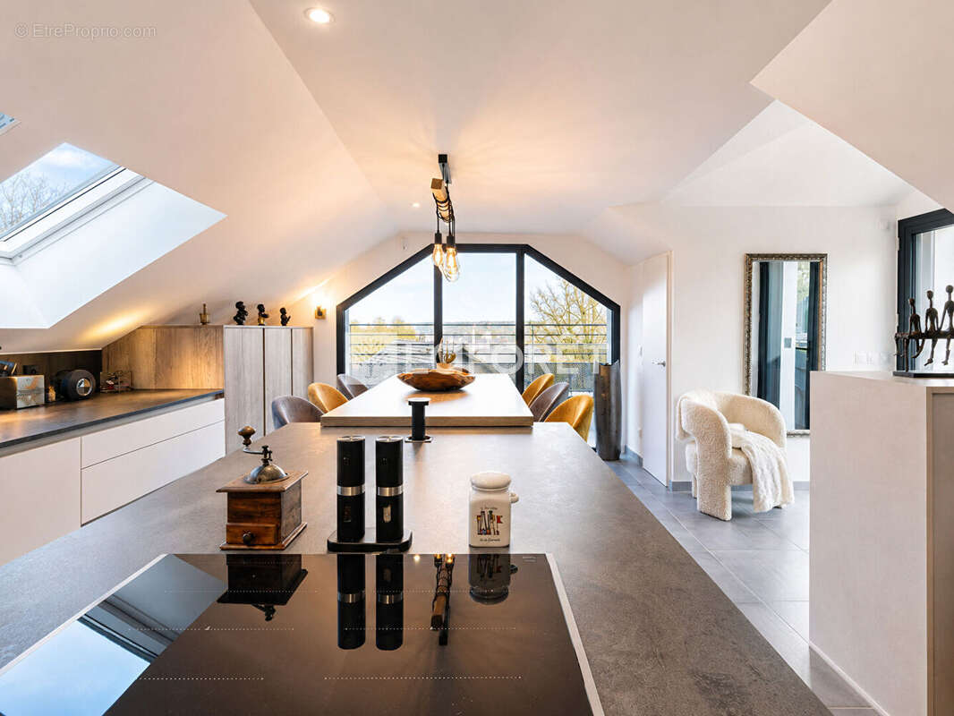 Appartement à BOURDEAU