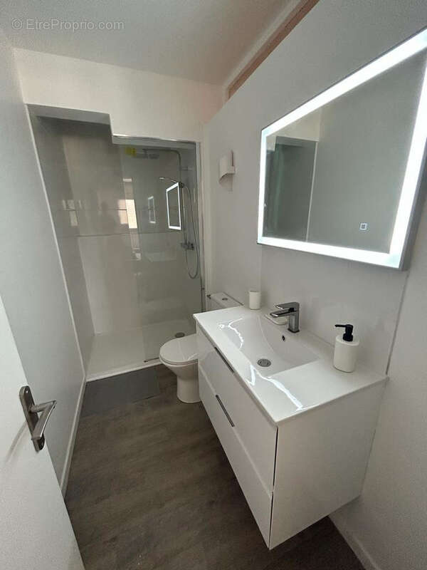 Appartement à MARSEILLE-5E