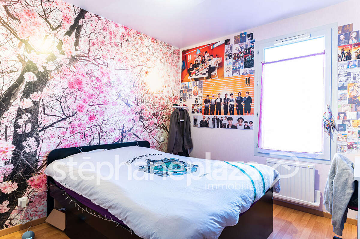 Appartement traversant de 94.5m² - 3 chambres avec 2 BALCONS et DOUBLE GARAGE de 32.5m² - AMBERIEUX-EN-DOMBES - photo 11
