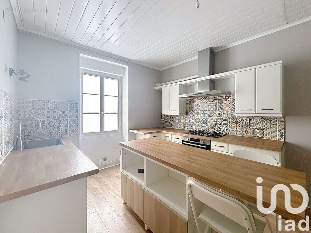 Maison 175 m² à L'isle-D'espagnac  - photo 4