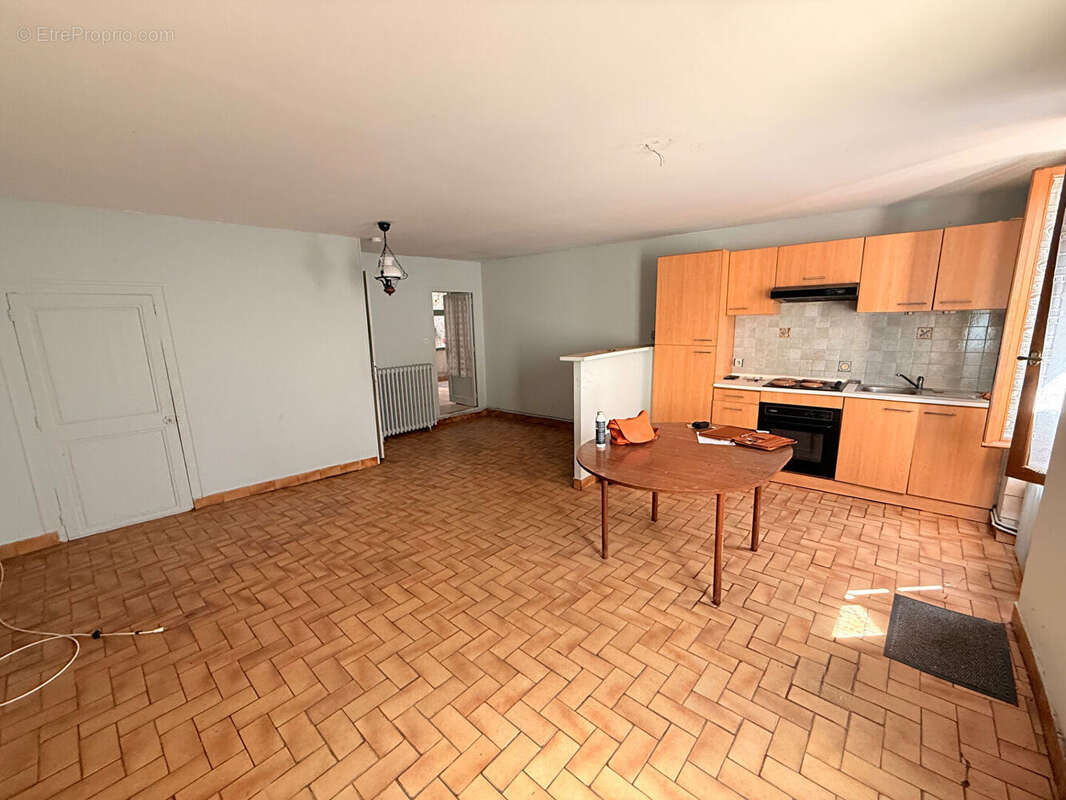 Maison 119 m² à Saint-Maurice-La-Clouere  - photo 6