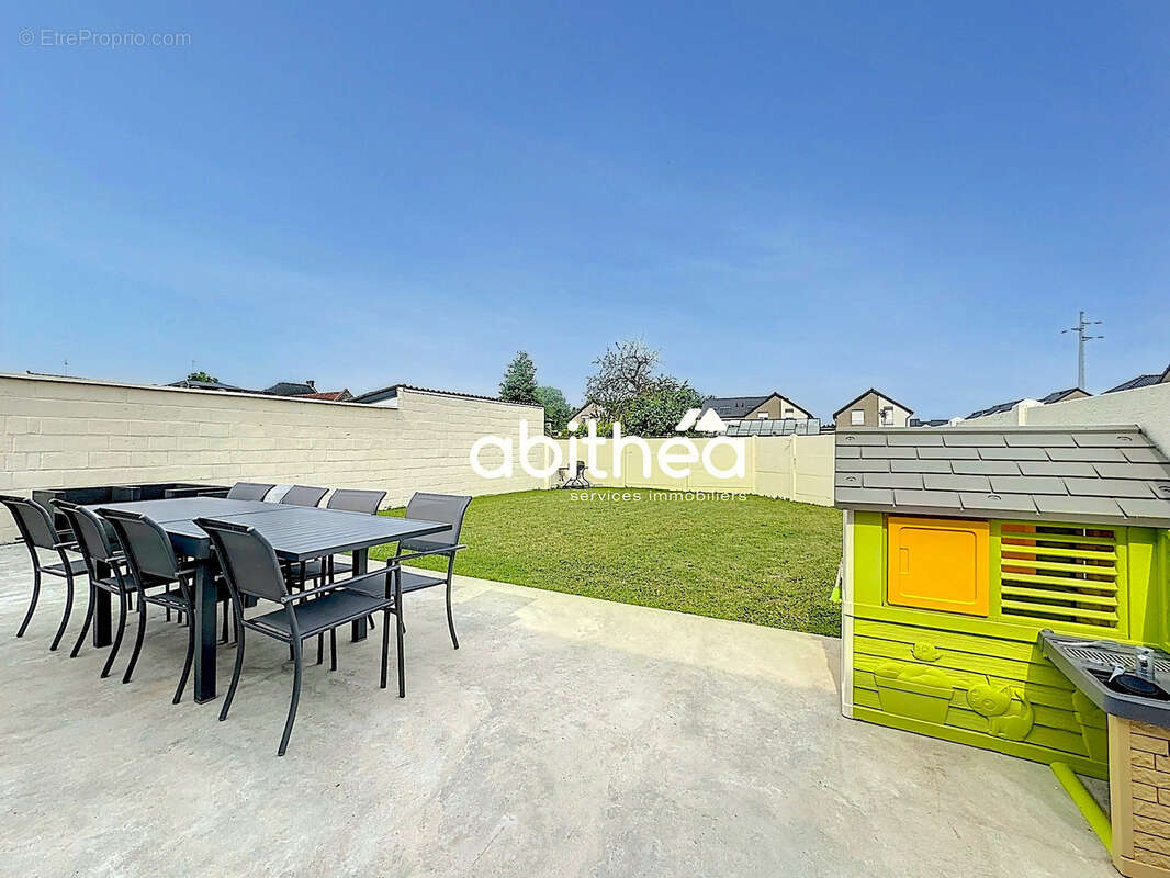 Maison à NEUVILLE-SAINT-REMY