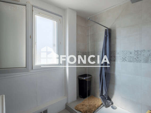 Appartement  96 m²  3 chambres  à deux pas zone commerciale antibes - photo 5