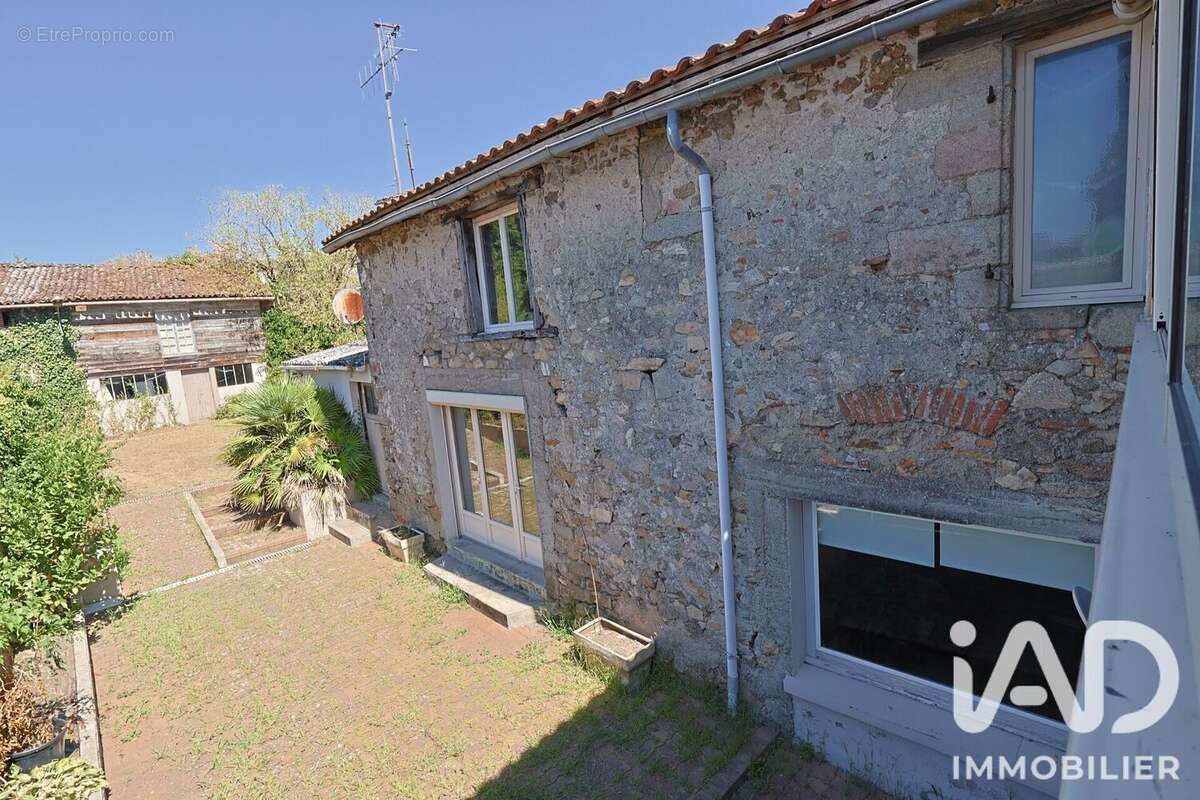 Photo 3 - Maison à MAULEVRIER