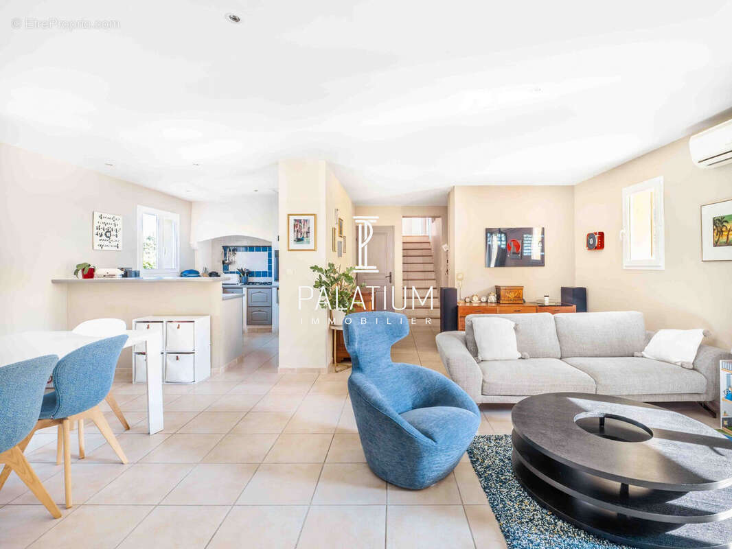 Maison à PIERREVERT