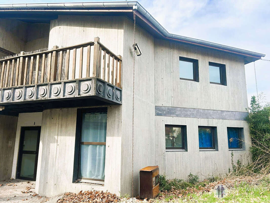 Appartement à SAINT-MARTIN-D'HERES