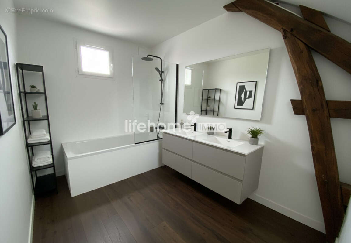 Maison à VILLEDIEU-SUR-INDRE