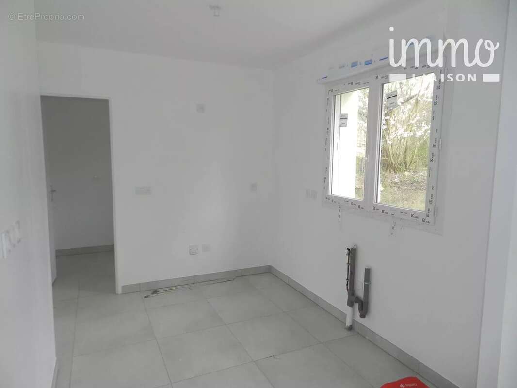 Maison à LA VILLE-DU-BOIS