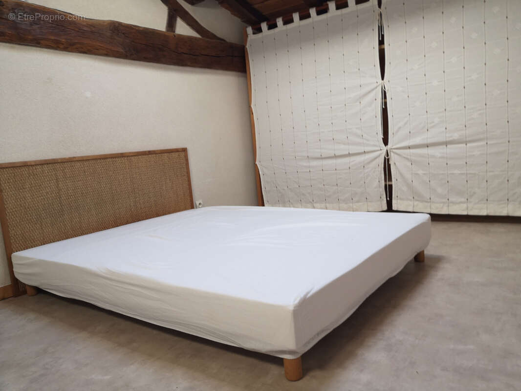 Maison à BEAUREPAIRE