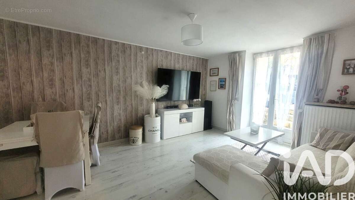 Photo 2 - Maison à CHARNY