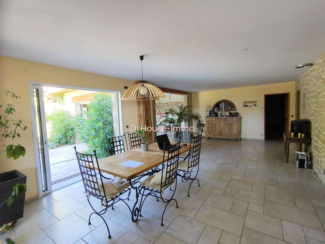 Maison à SAINT-VERAND