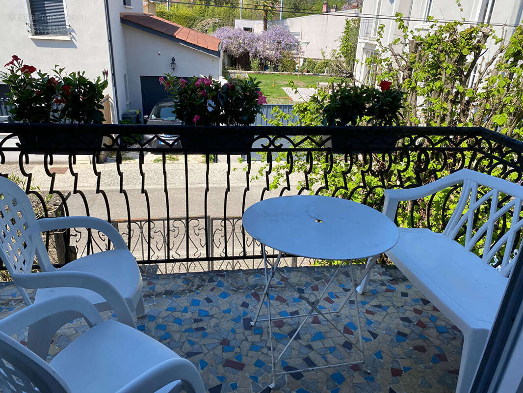 Maison à TASSIN-LA-DEMI-LUNE