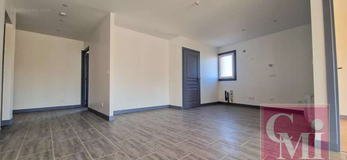Appartement à BREUILLET