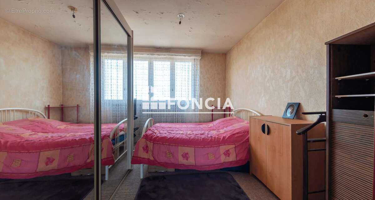 Exclusivité - T3 avec garage, parking privatif et cave - photo 7