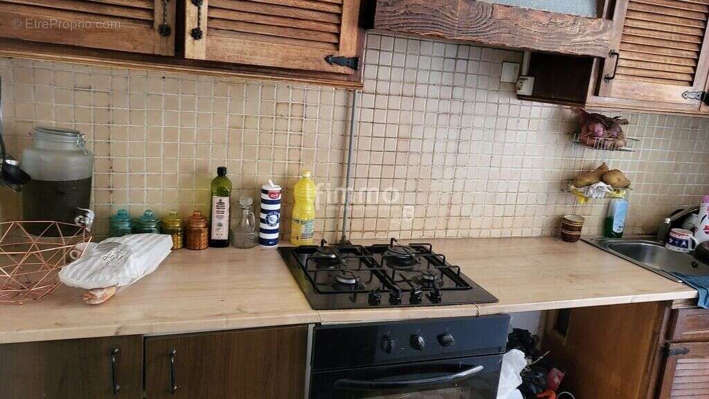 Appartement à MARSEILLE-5E