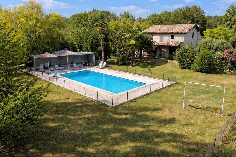Maison à SAINTE-LIVRADE-SUR-LOT