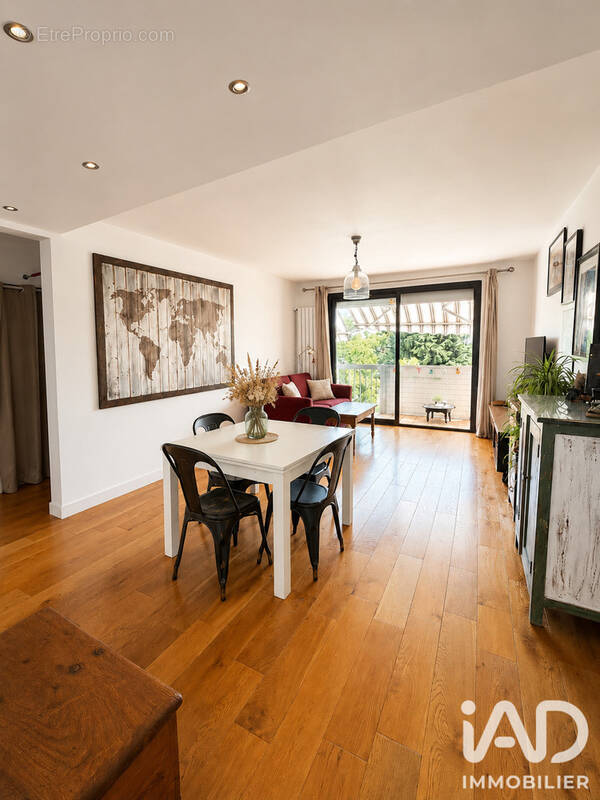 Photo 1 - Appartement à VITROLLES