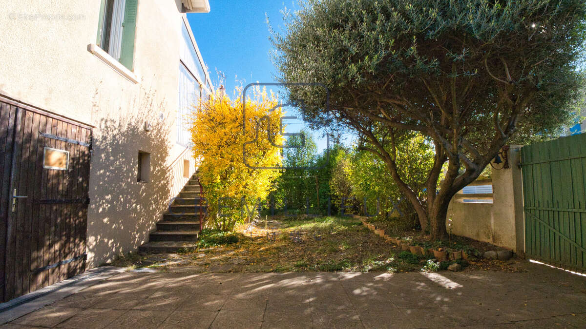 Maison à GUILHERAND-GRANGES